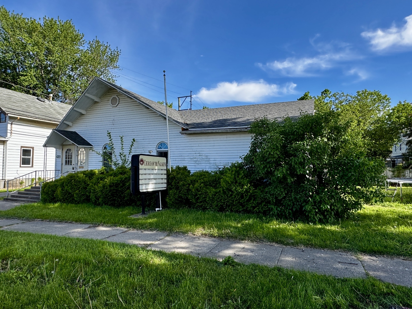 main property photo 17