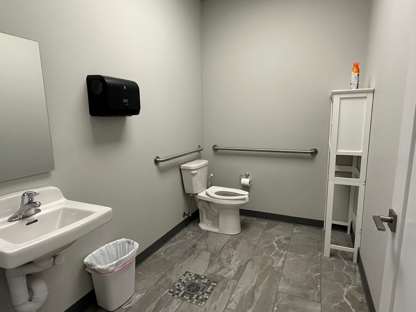 main property photo 14