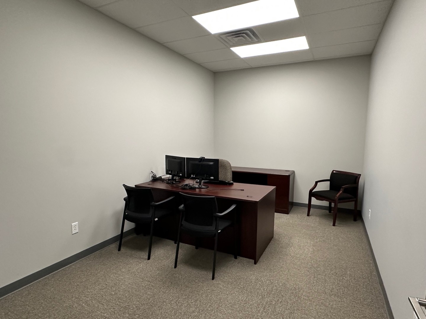 main property photo 7