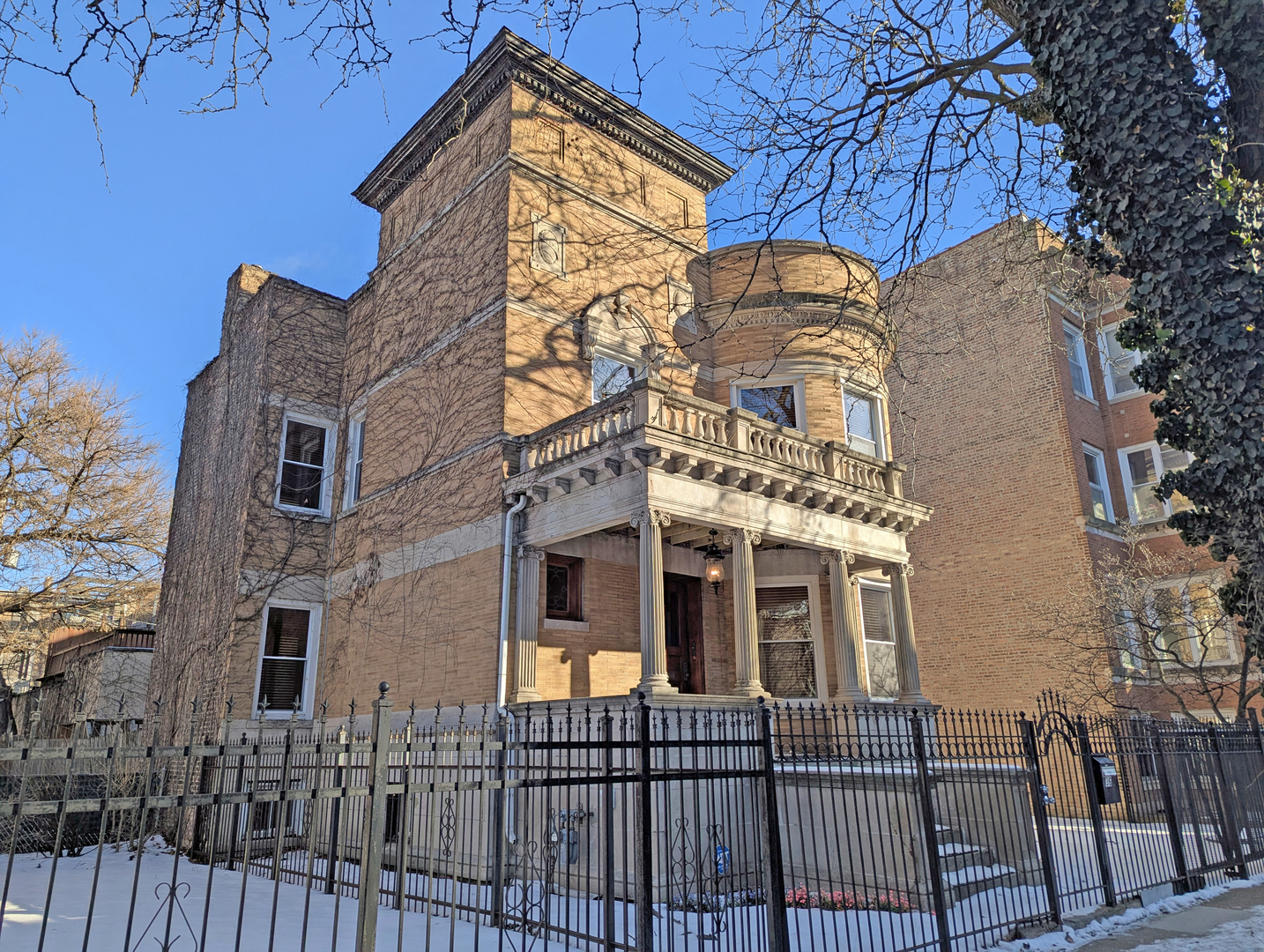main property photo 1