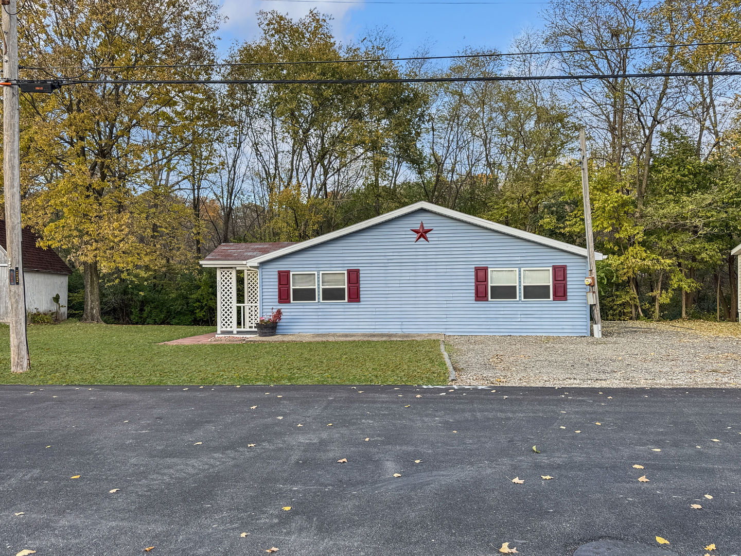 main property photo 25