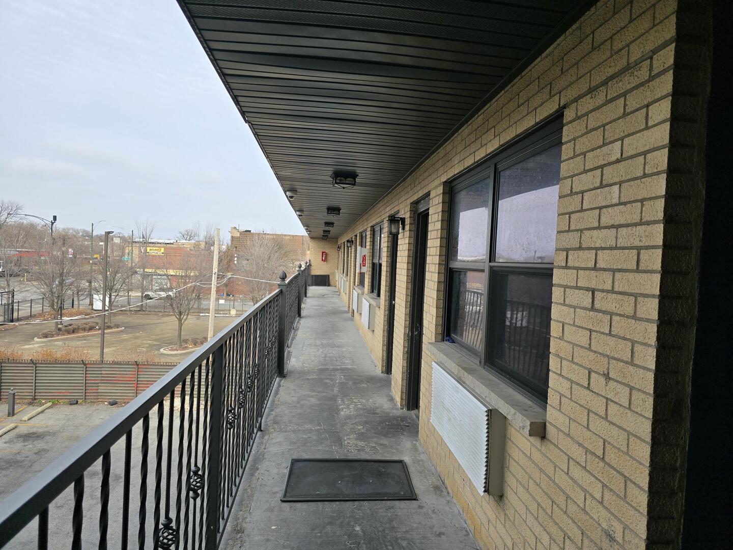 main property photo 11
