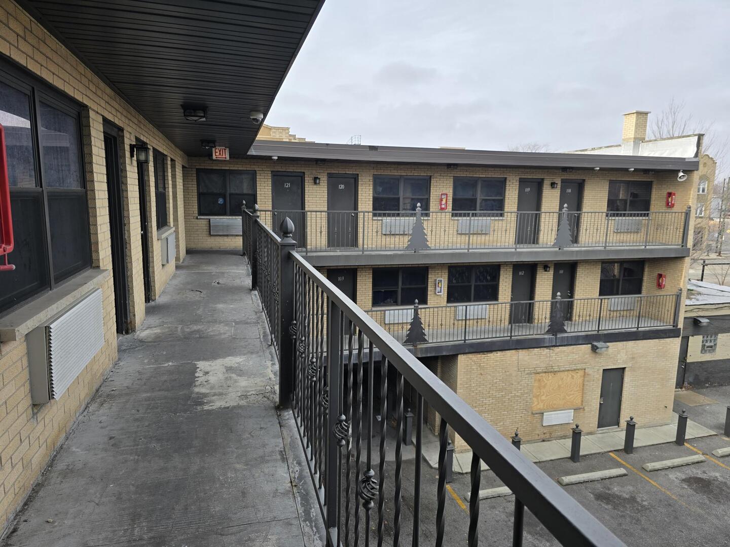 main property photo 12