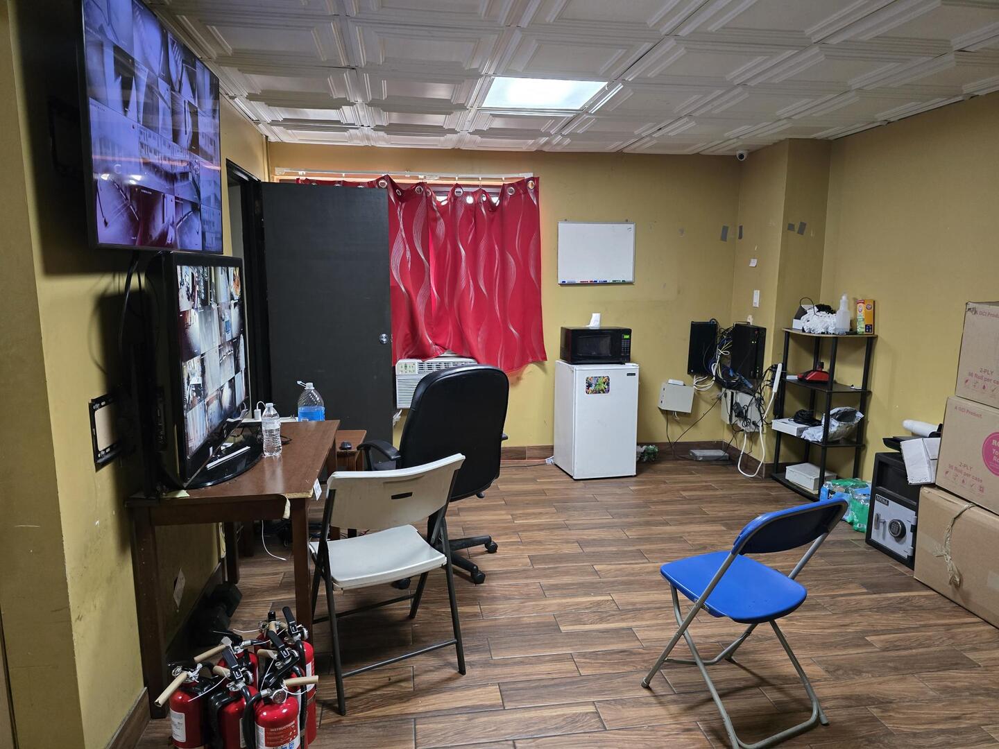 main property photo 14