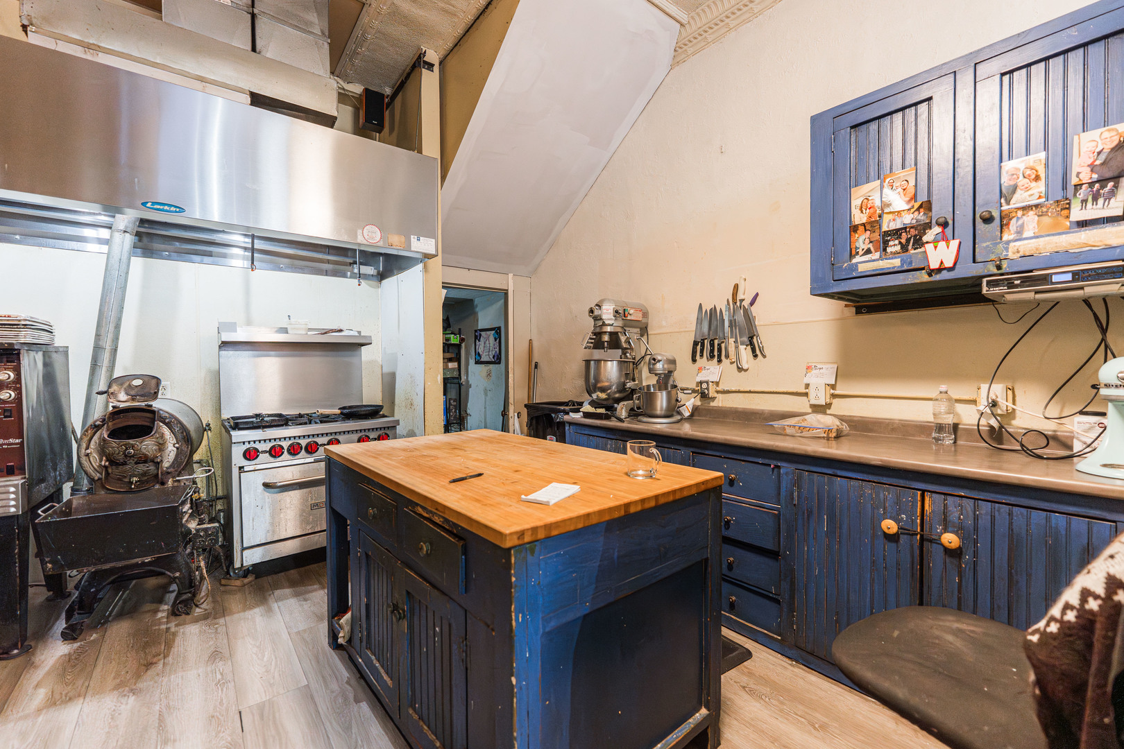main property photo 13