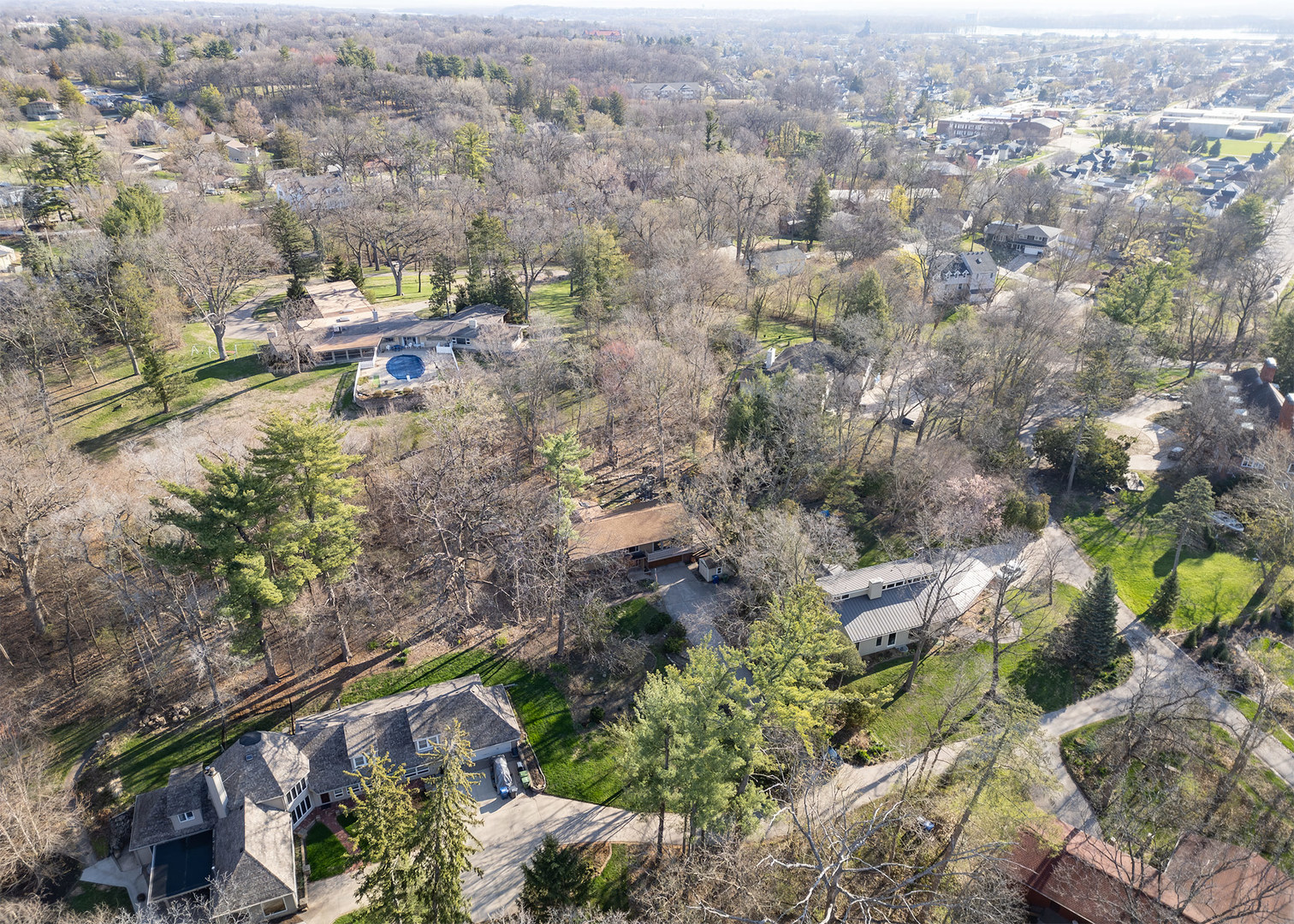 main property photo 34