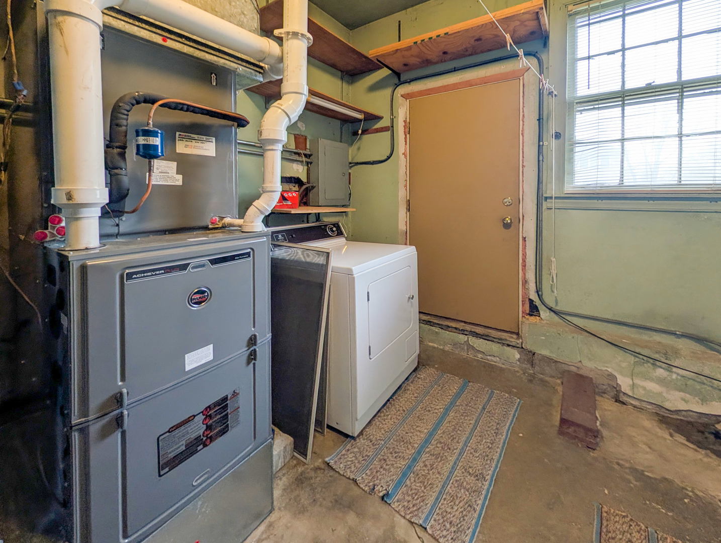 main property photo 31