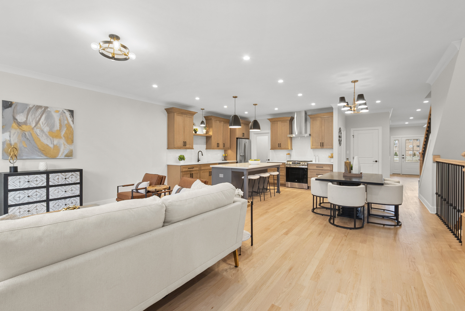 main property photo 16