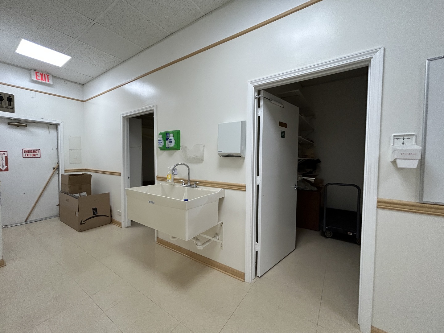 main property photo 12