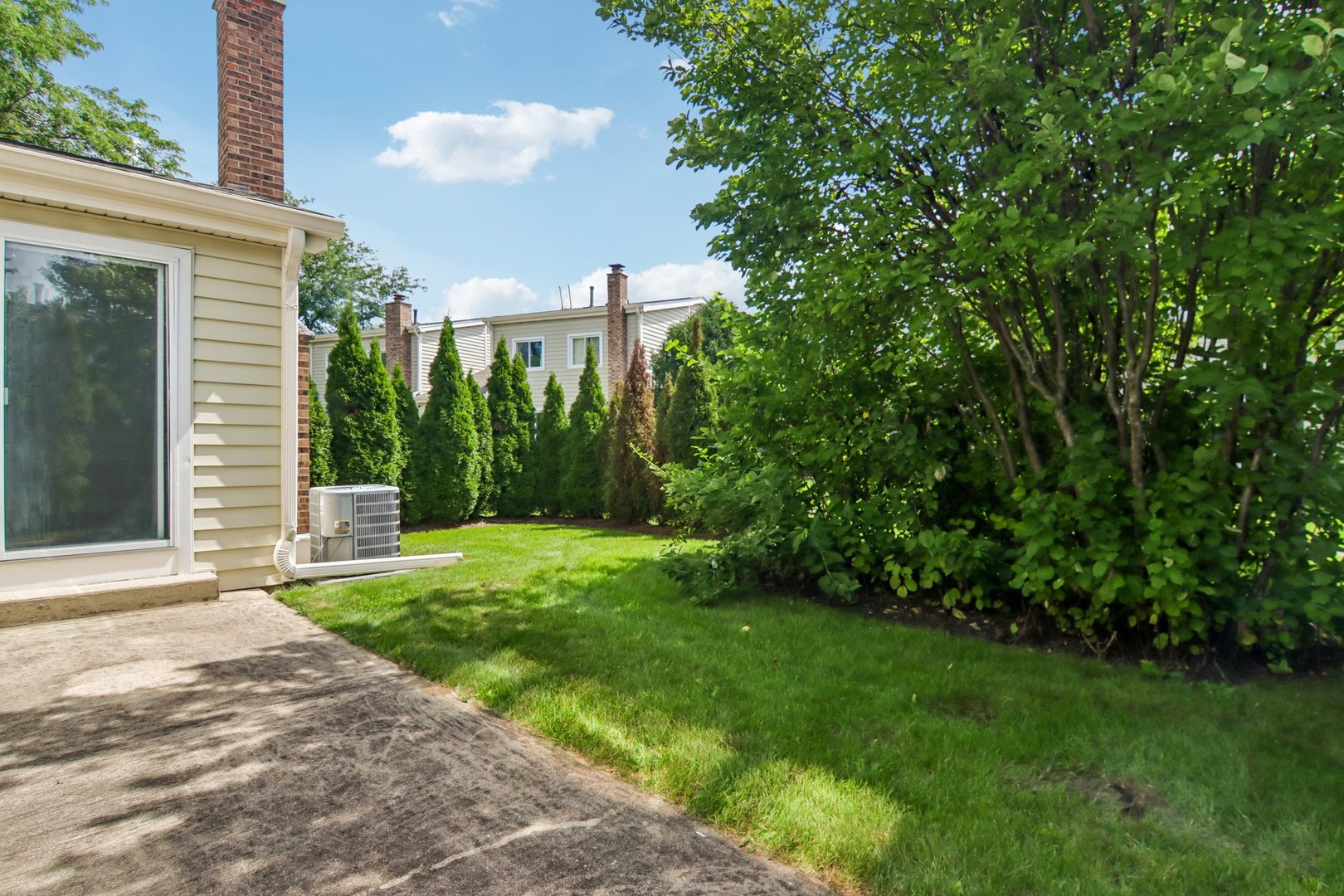 main property photo 40