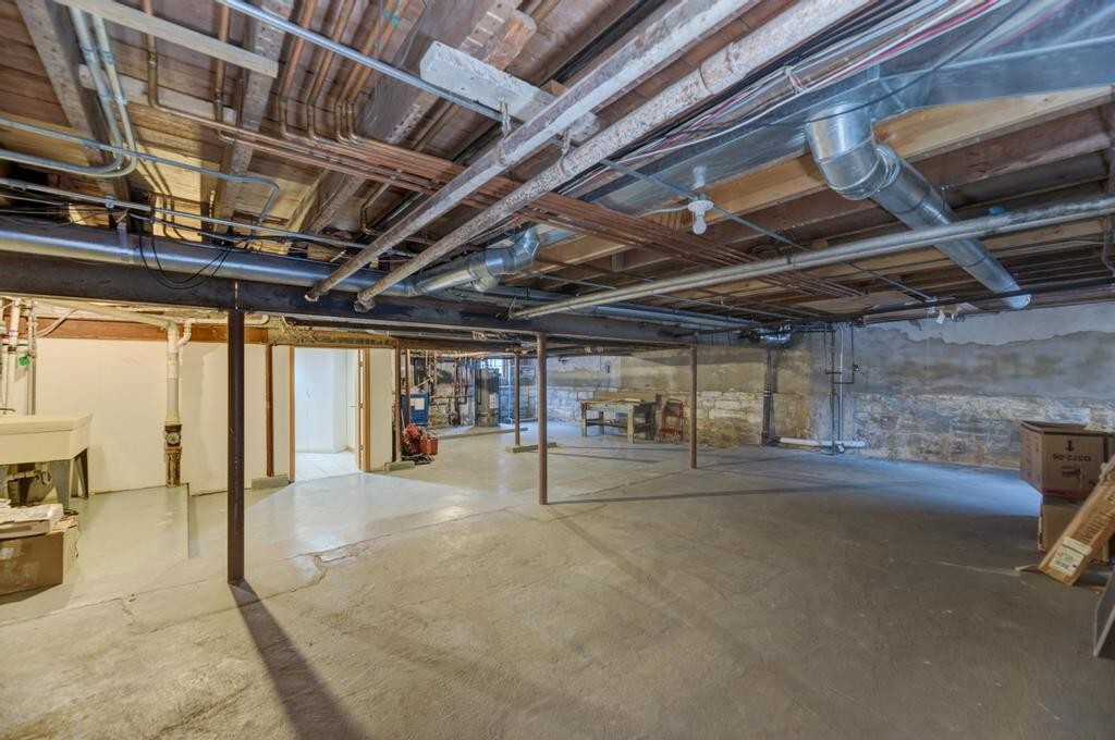 main property photo 75