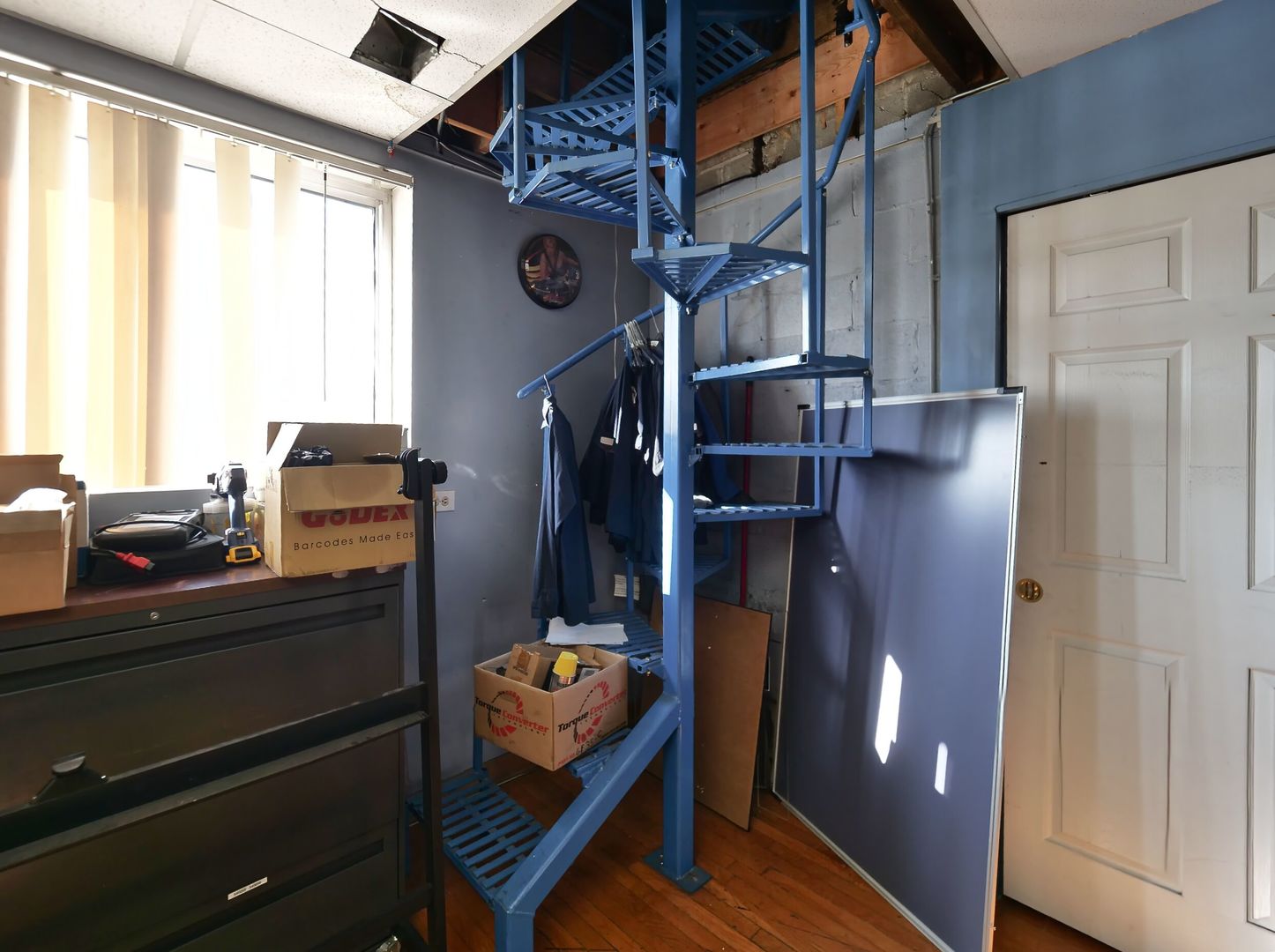 main property photo 31