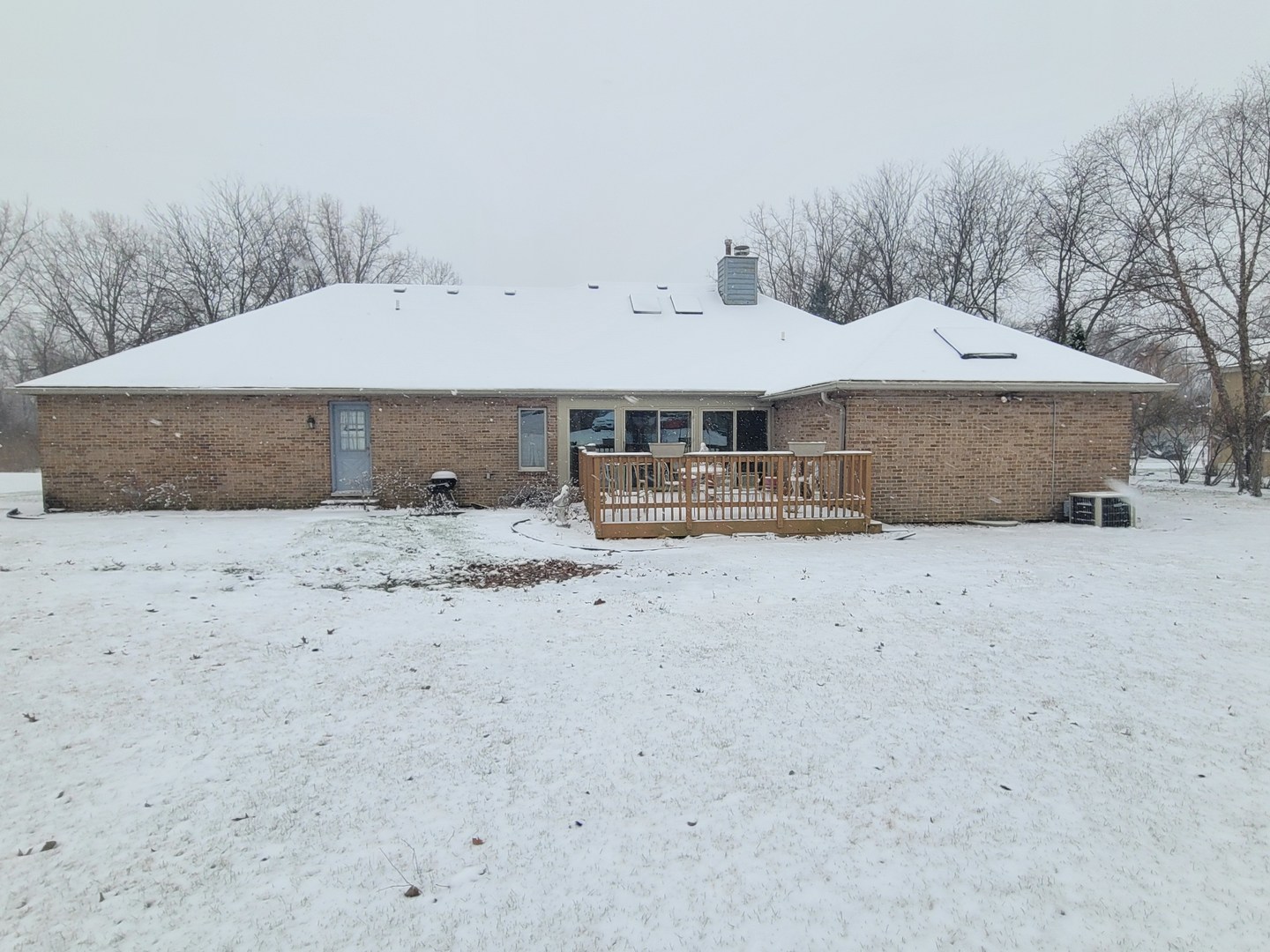 main property photo 11