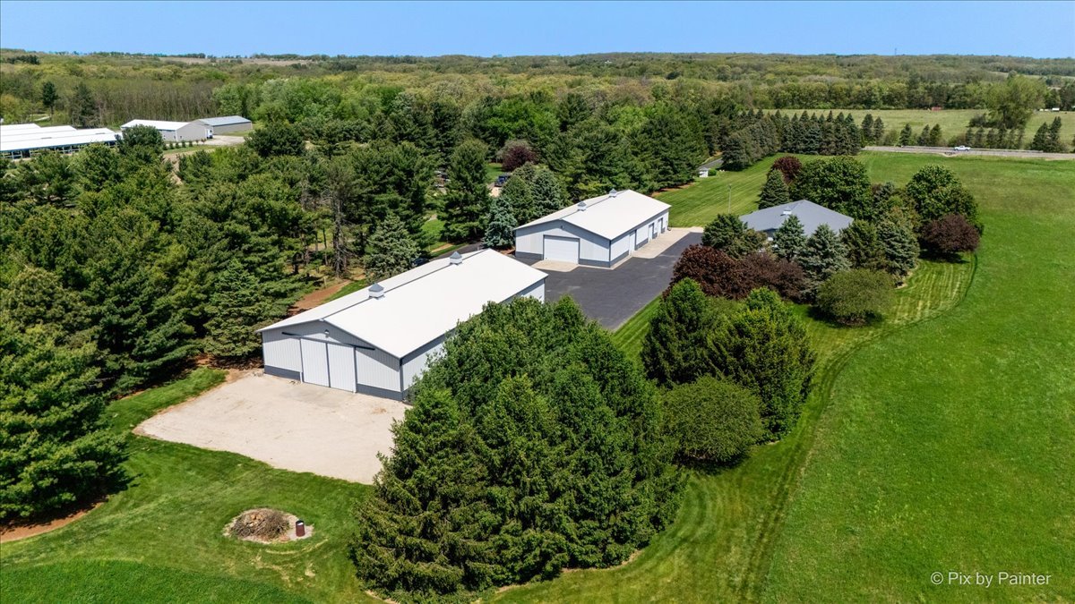 main property photo 8