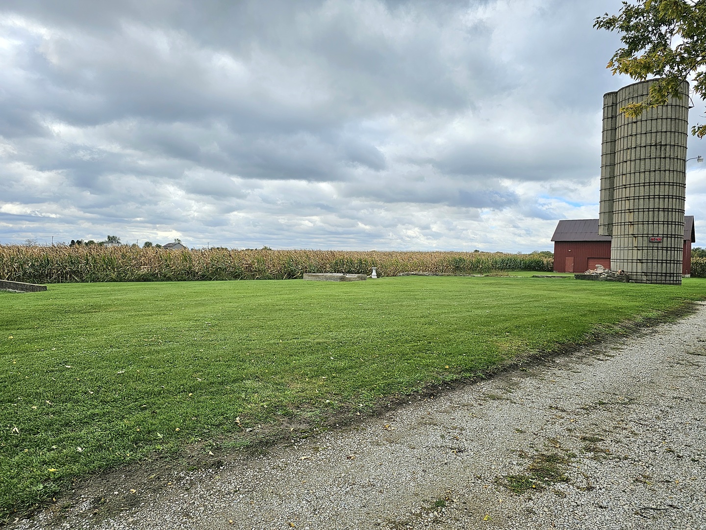 main property photo 9