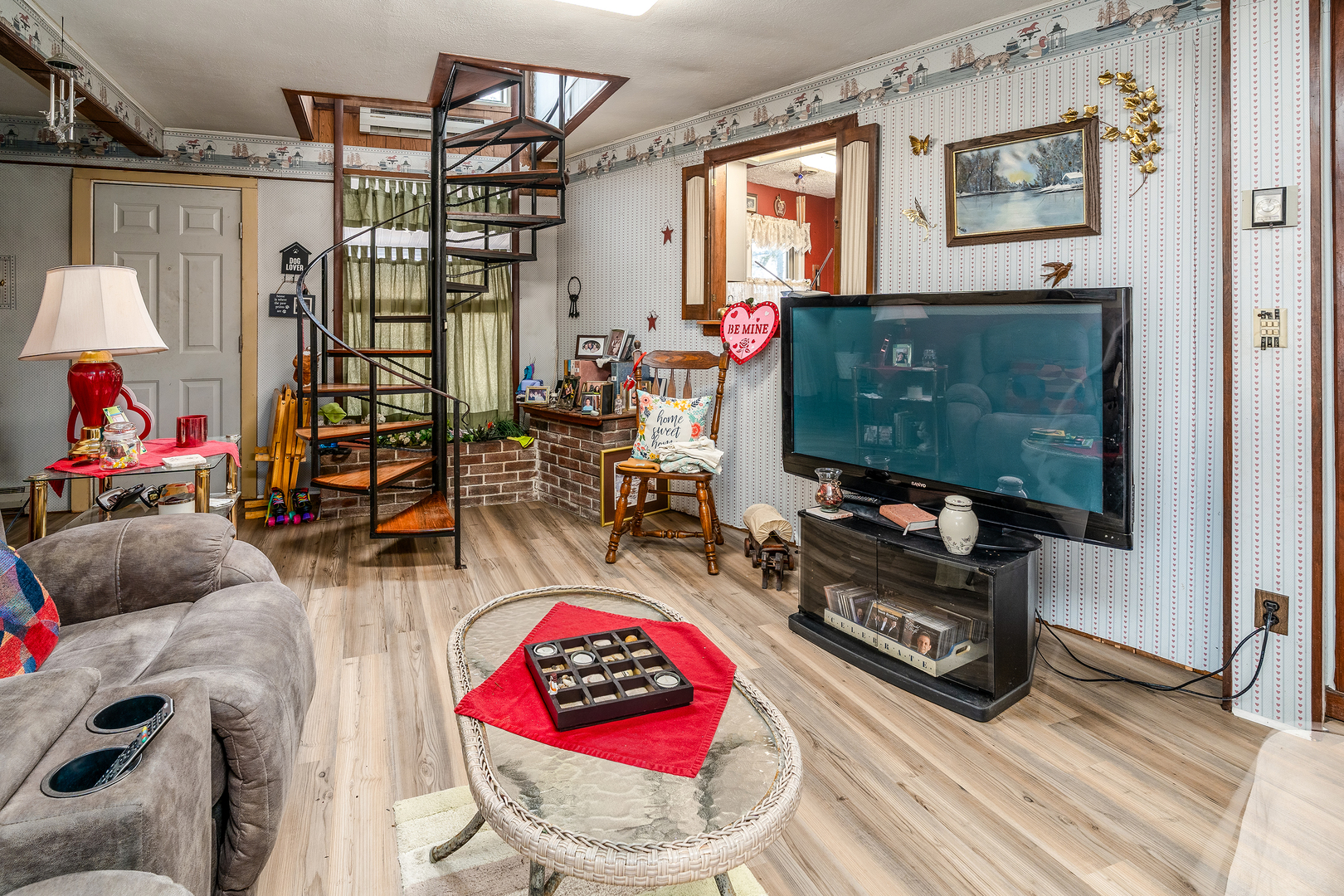 main property photo 23