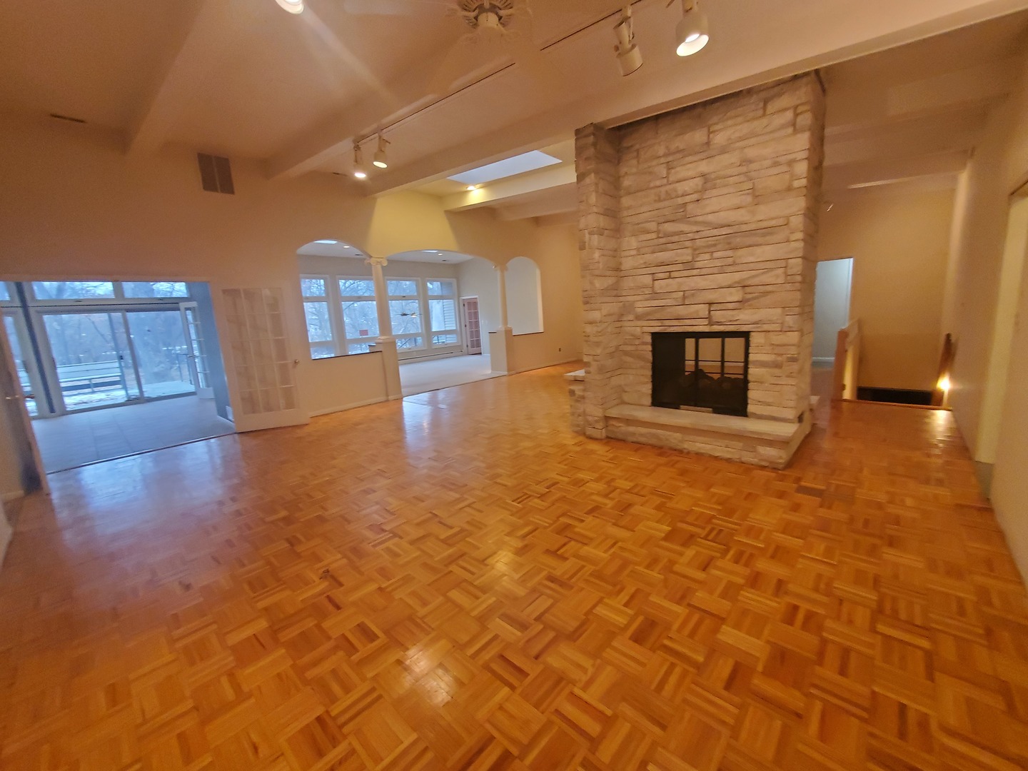 main property photo 17