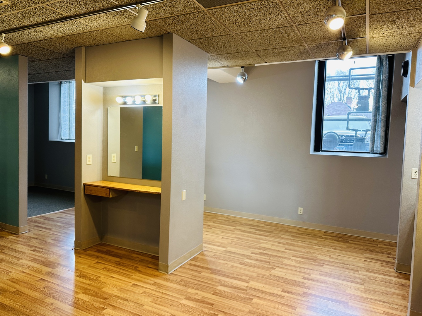main property photo 9