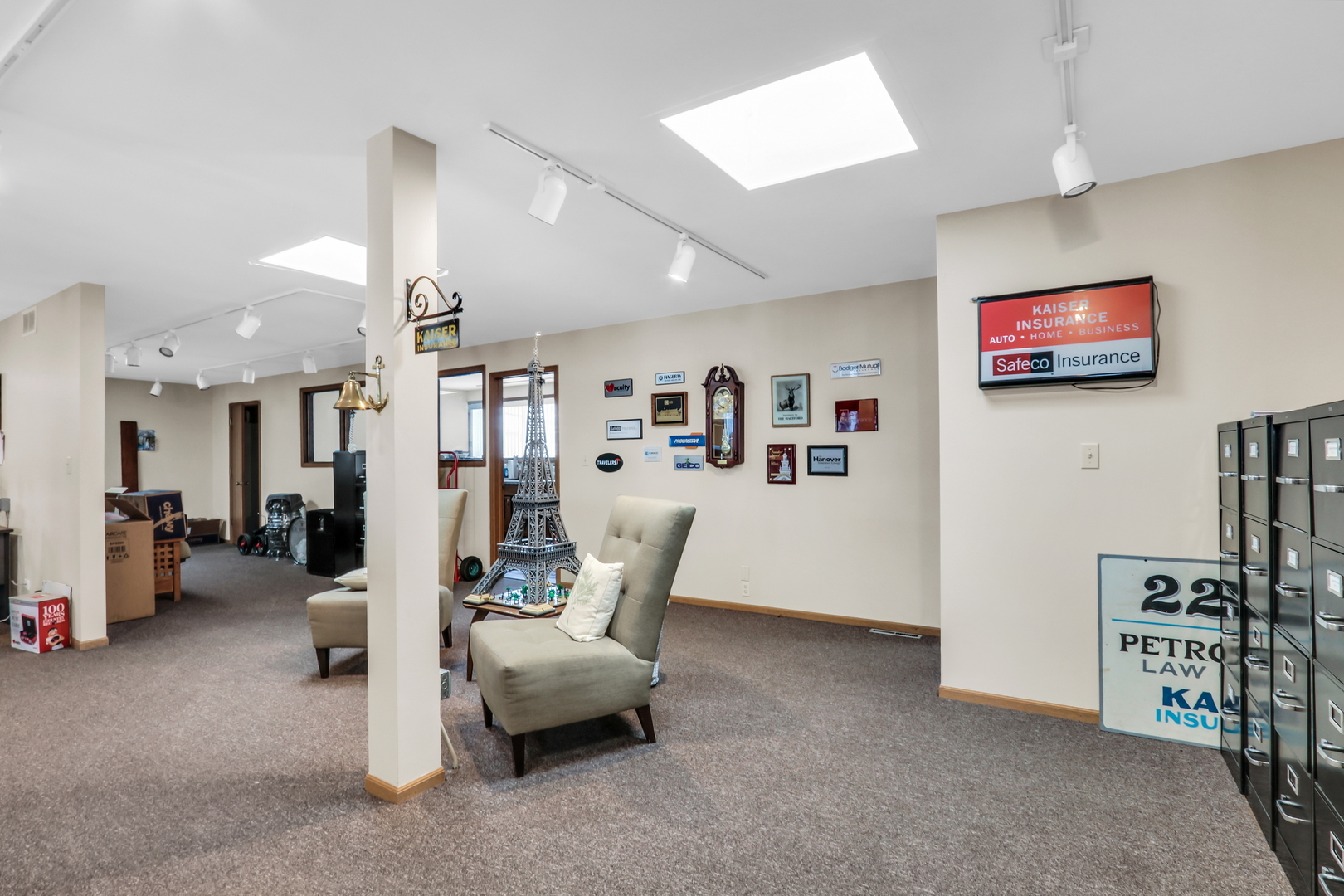 main property photo 18