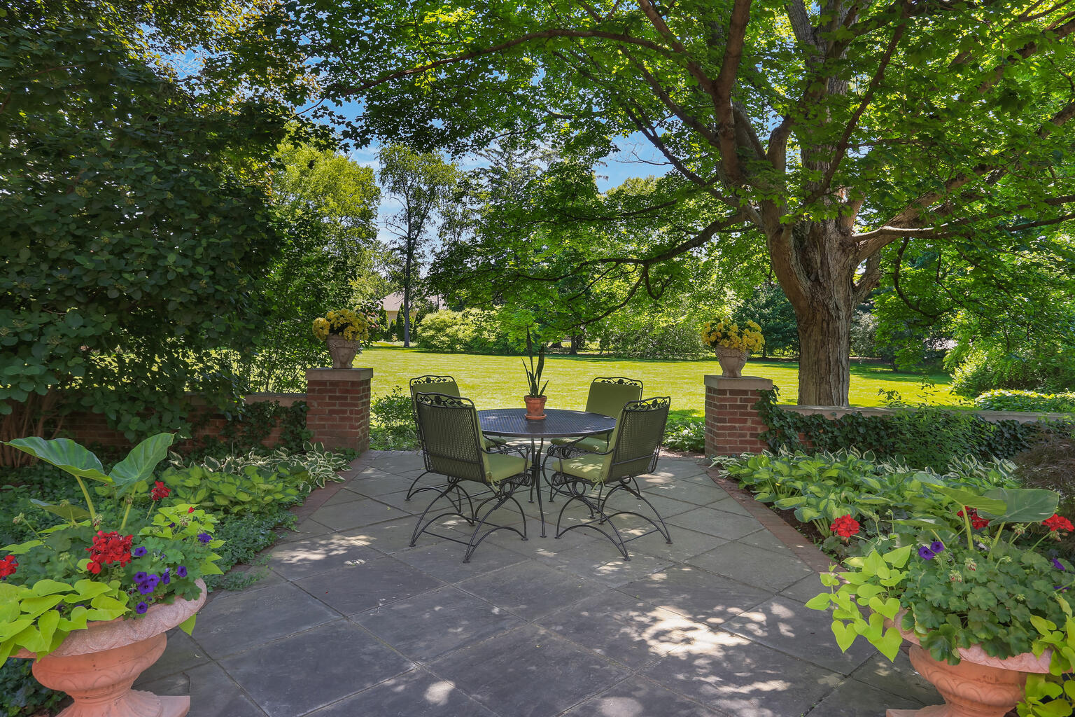 main property photo 94