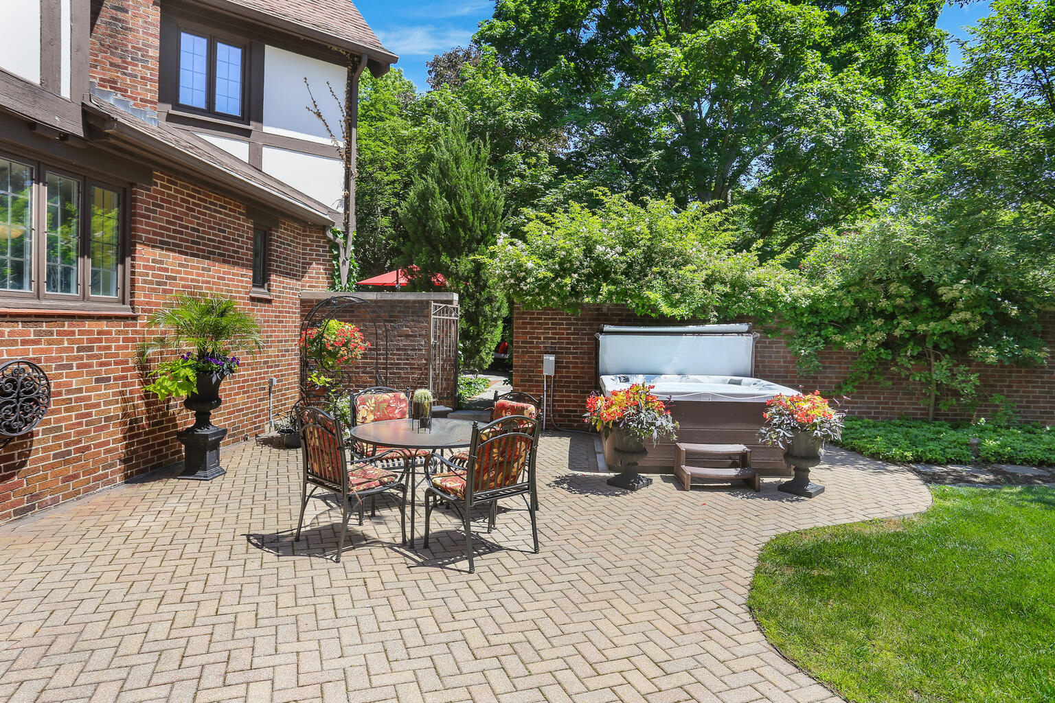 main property photo 98