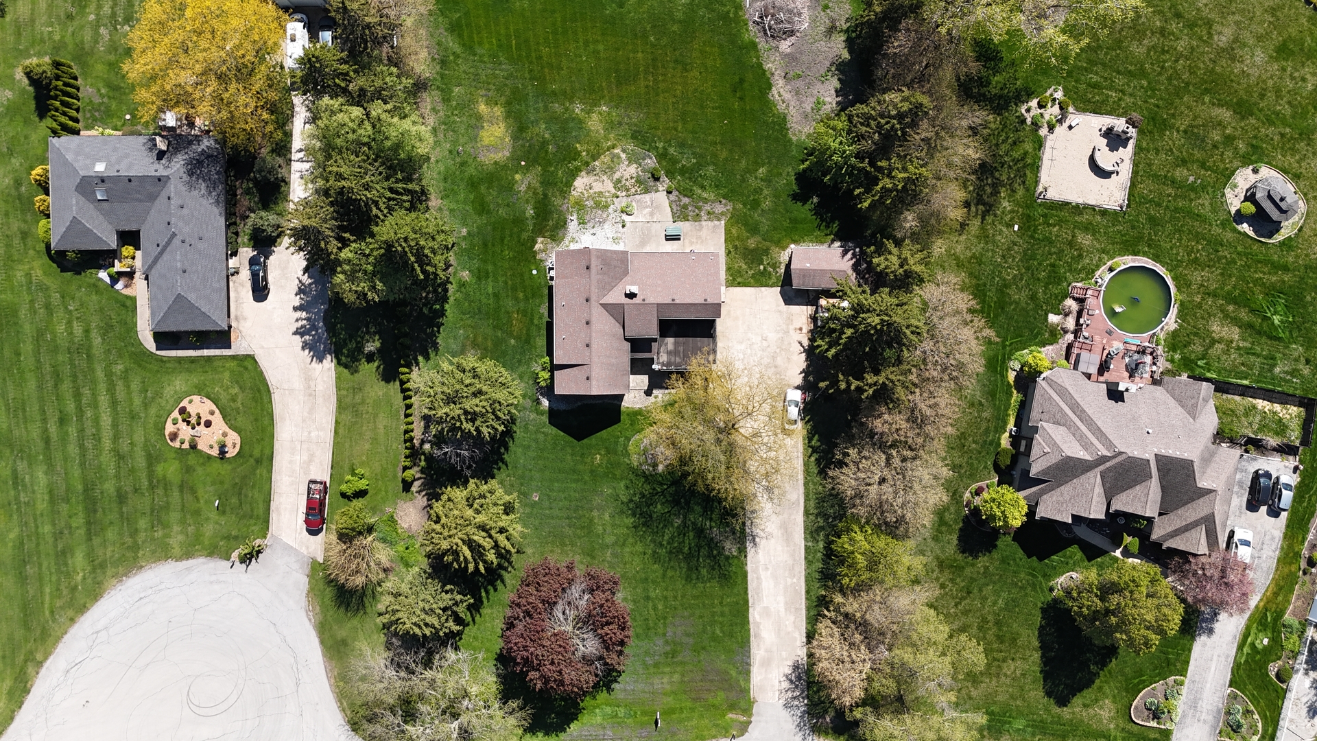 main property photo 35