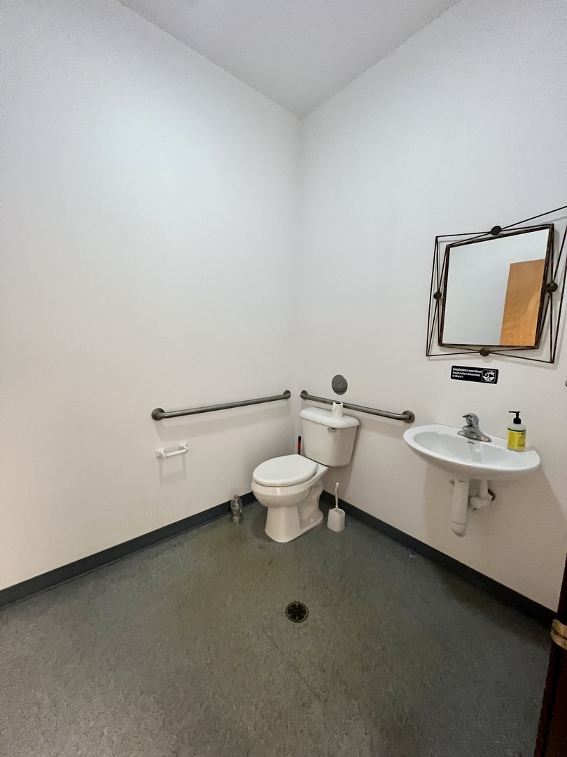 main property photo 8