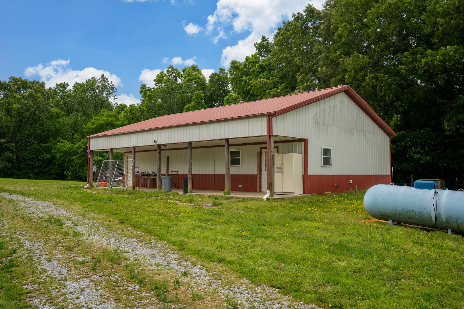 main property photo 40