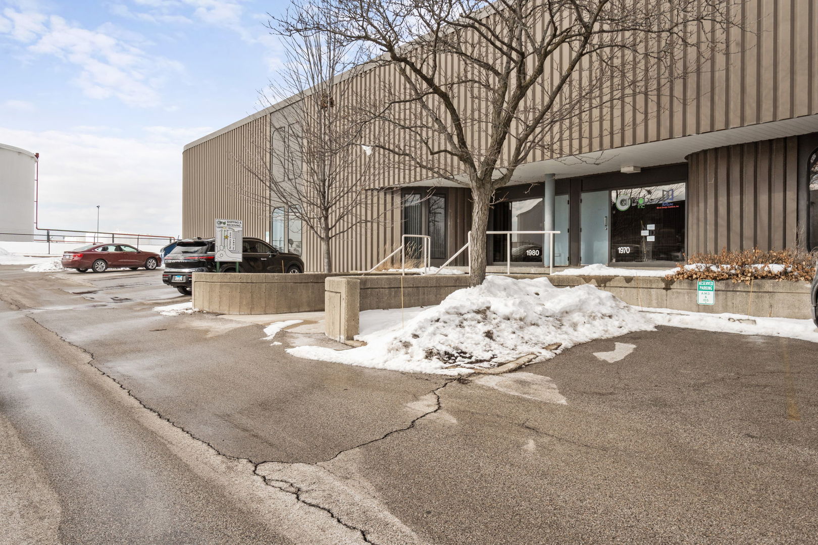 main property photo 13