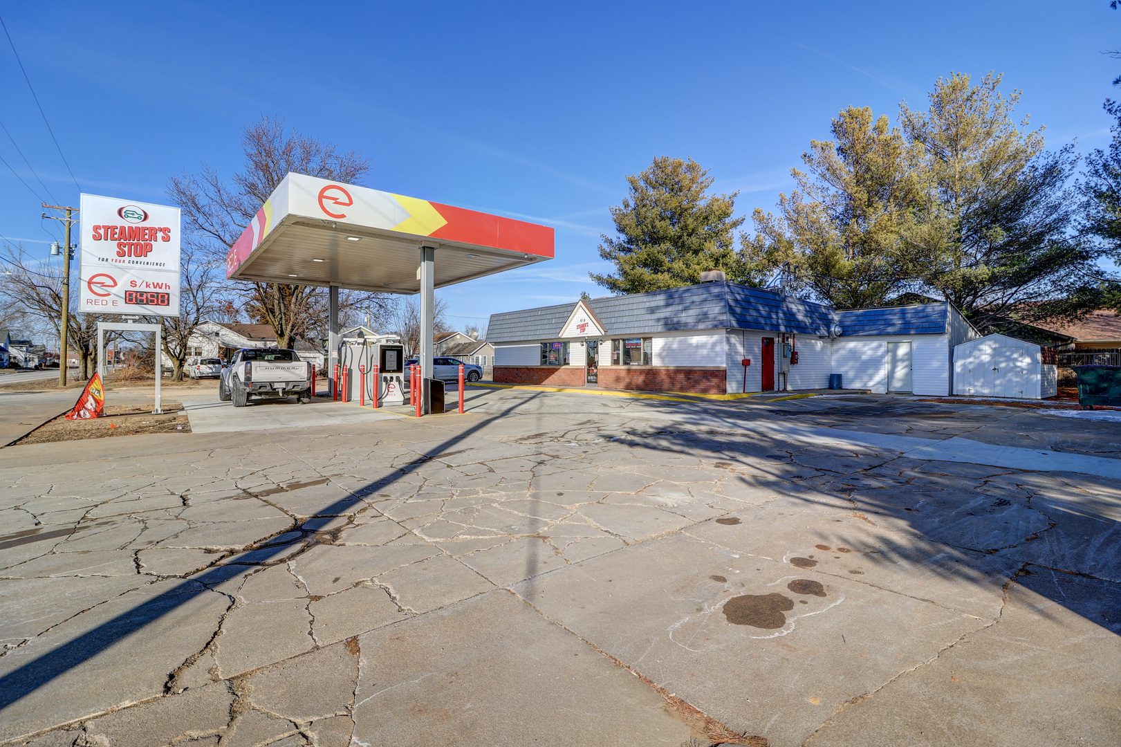 main property photo 38