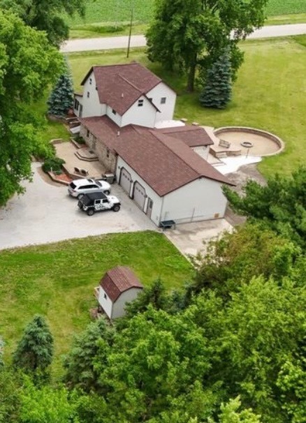 main property photo 9