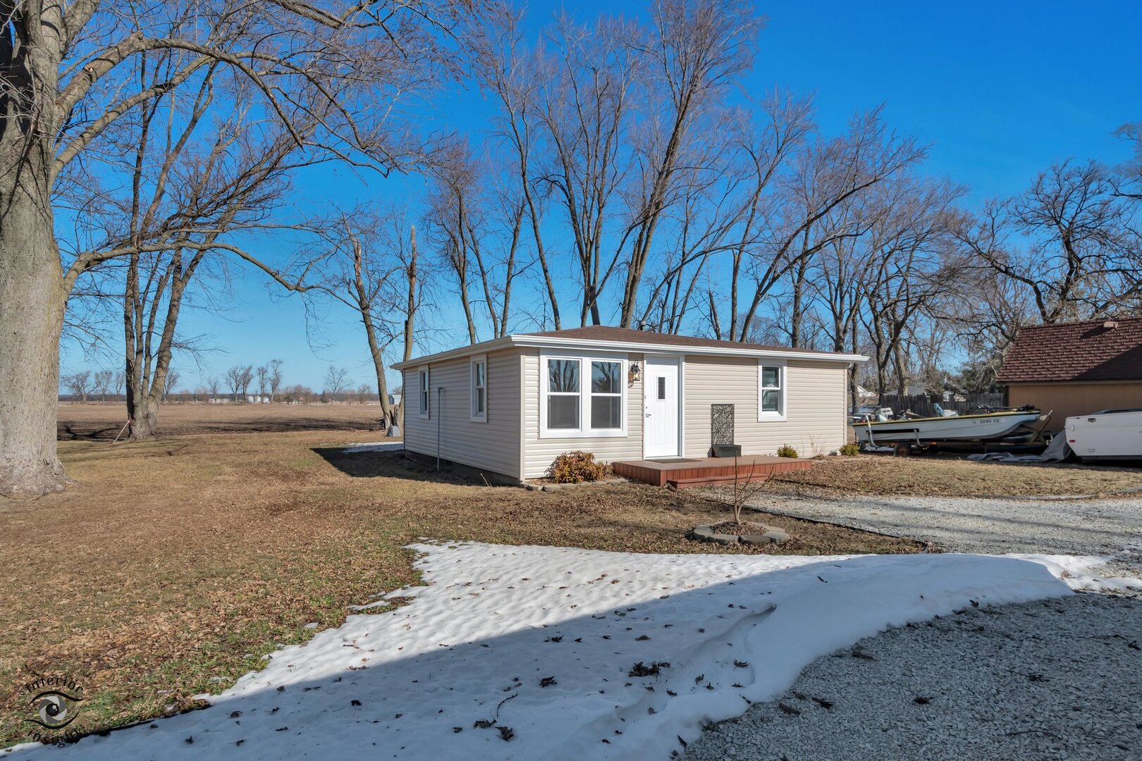 main property photo 30