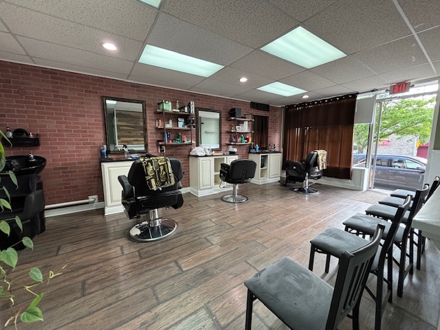 main property photo 6