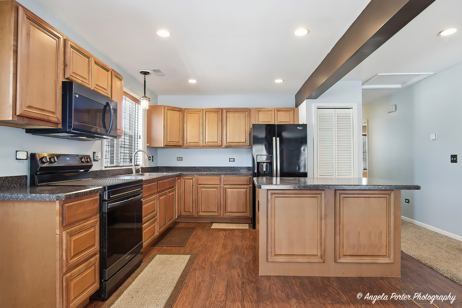 main property photo 8