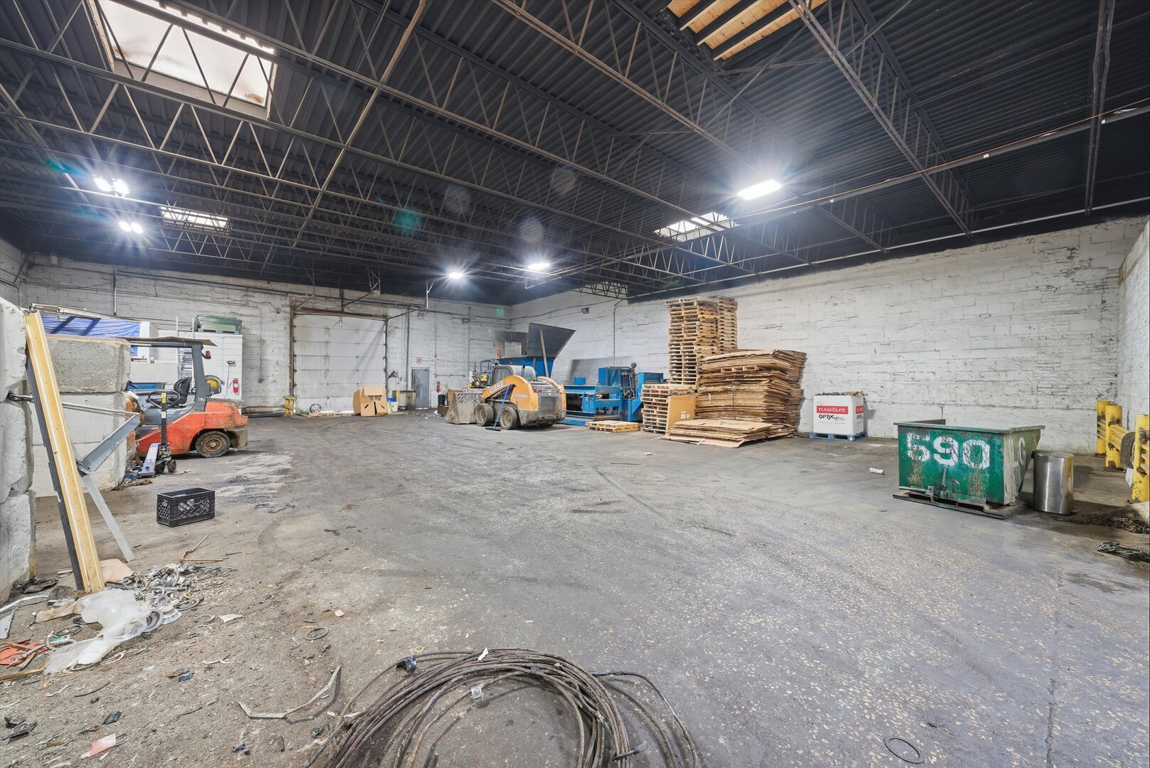 main property photo 13