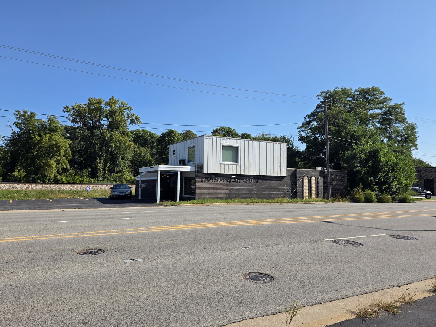 main property photo 1