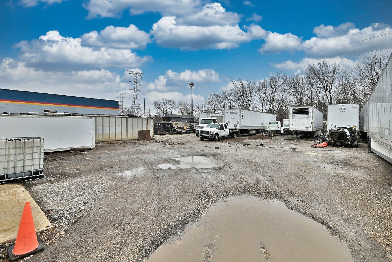 main property photo 8