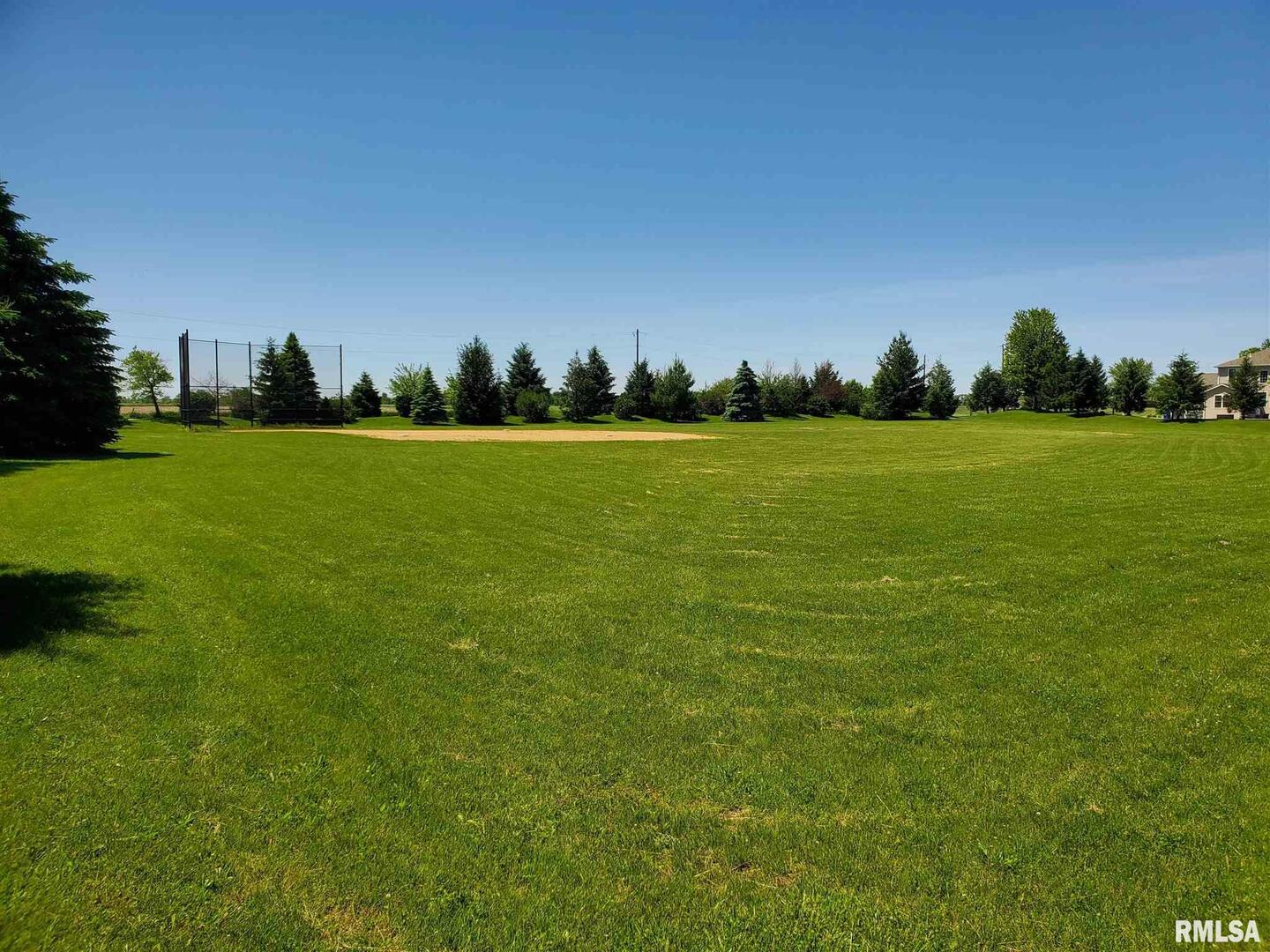 main property photo 16