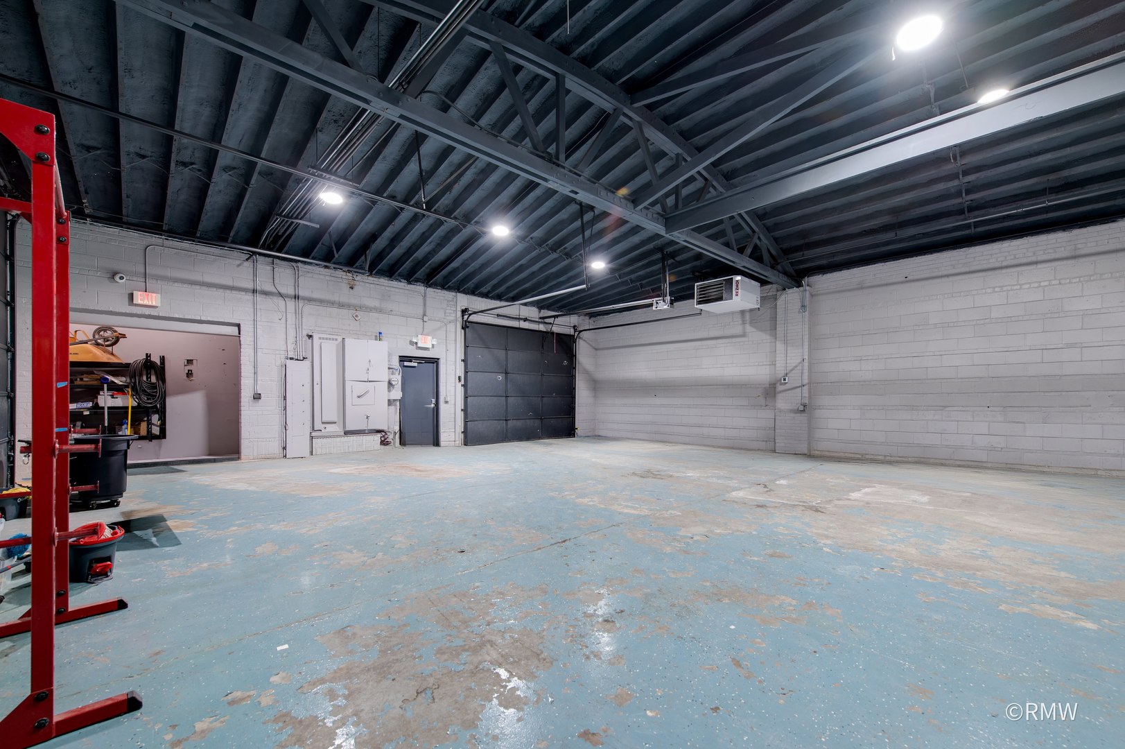 main property photo 18