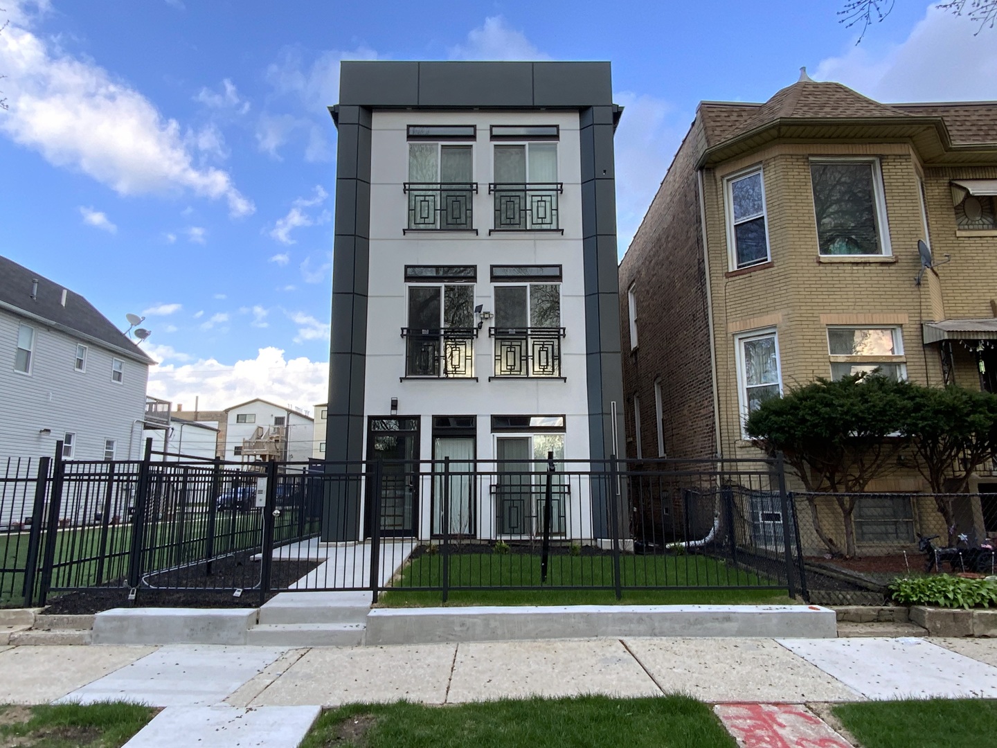 main property photo 25