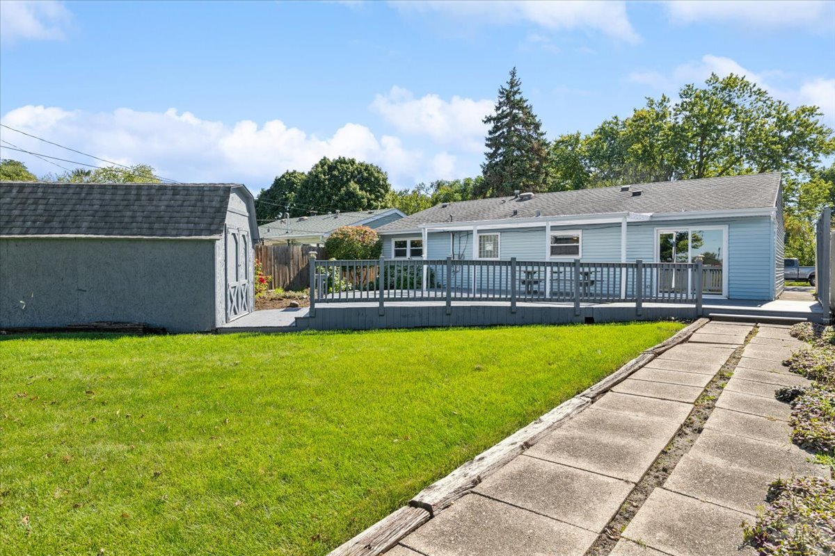 main property photo 18