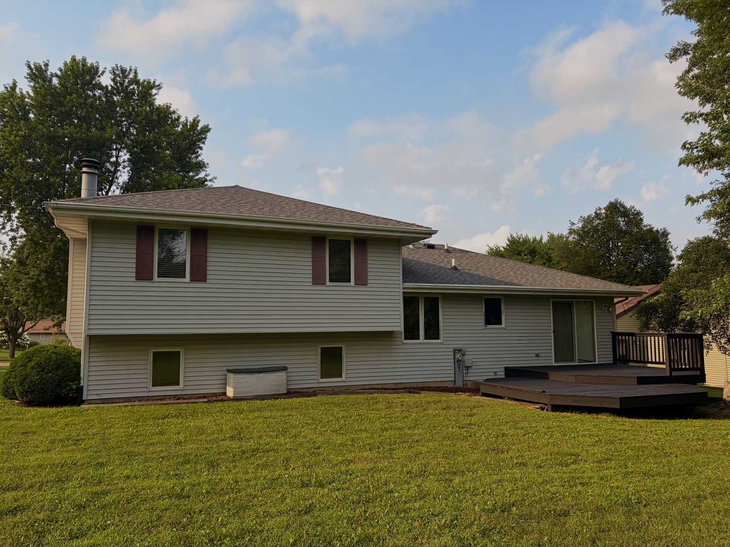 main property photo 23