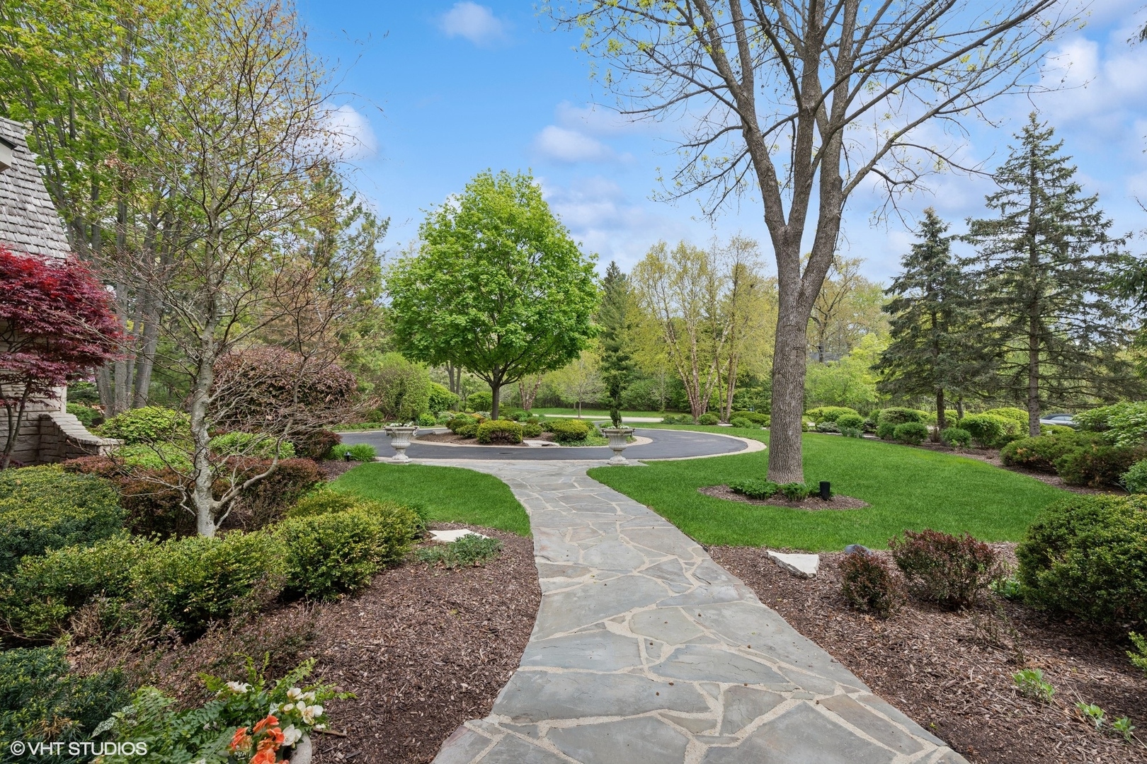 main property photo 34