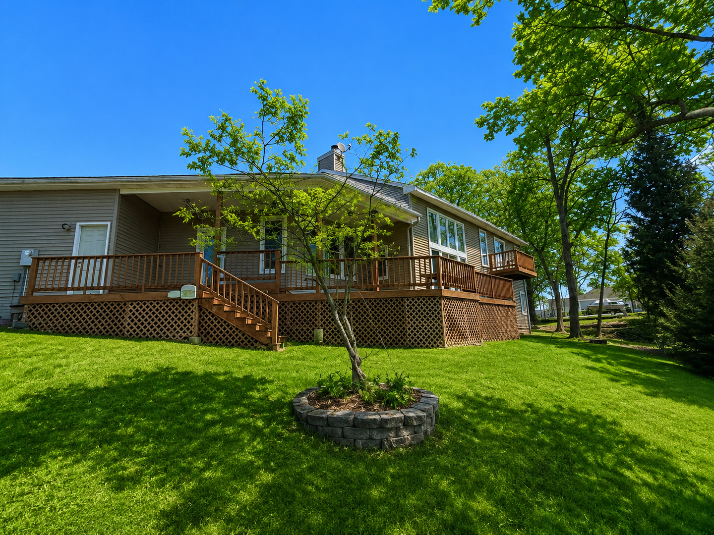 main property photo 5
