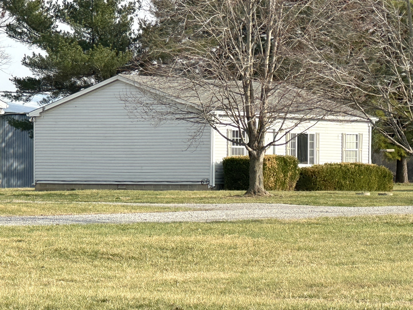 main property photo 9