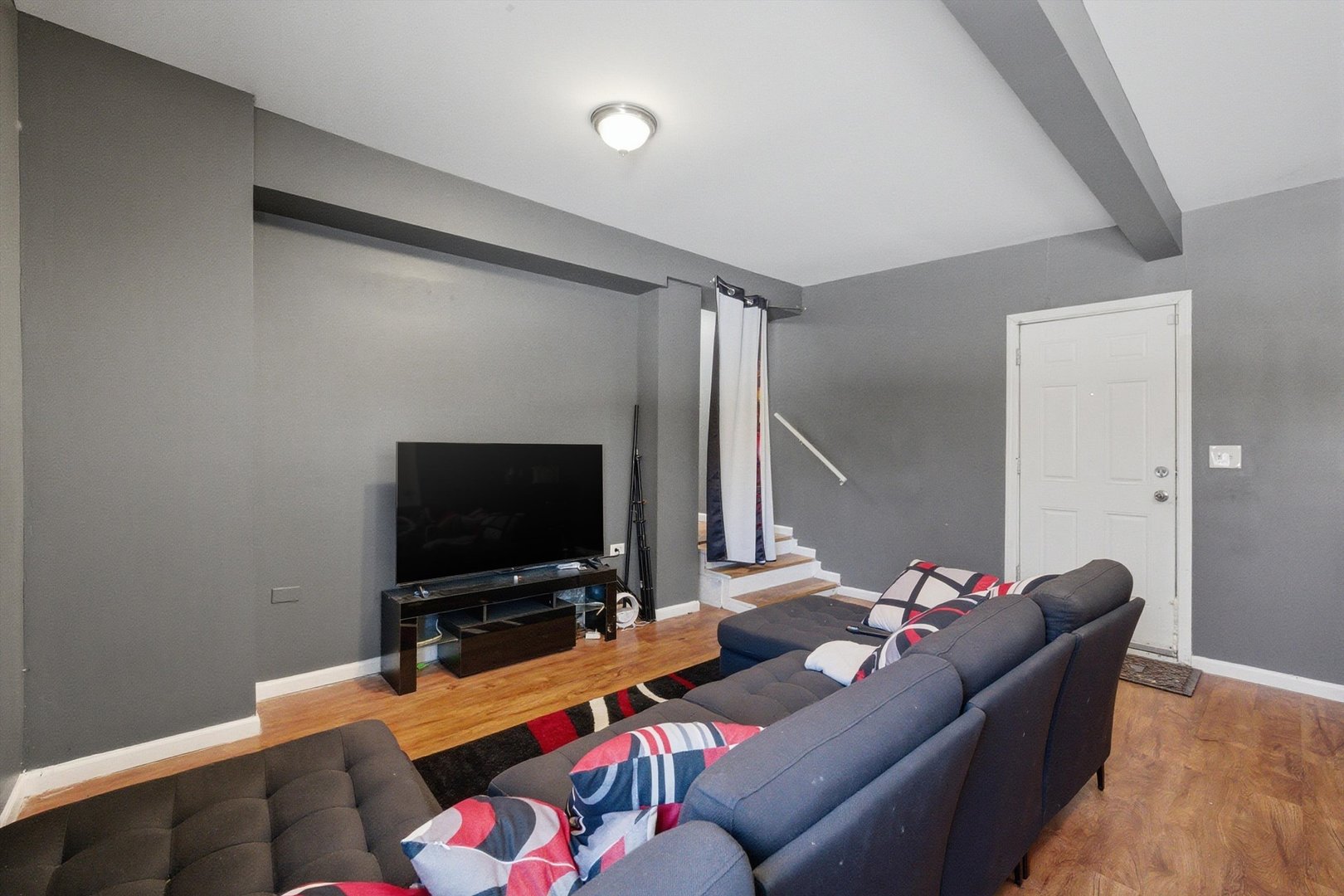 main property photo 20