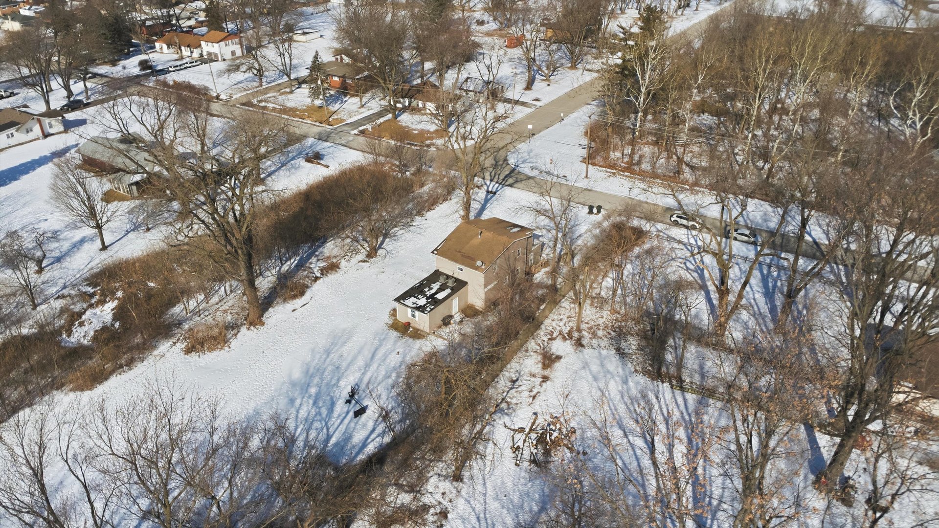 main property photo 37