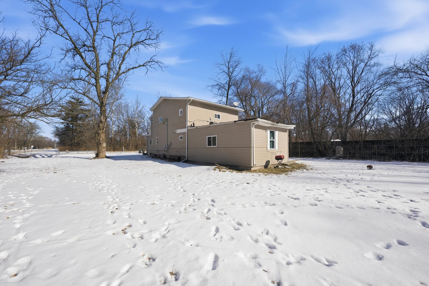 main property photo 4