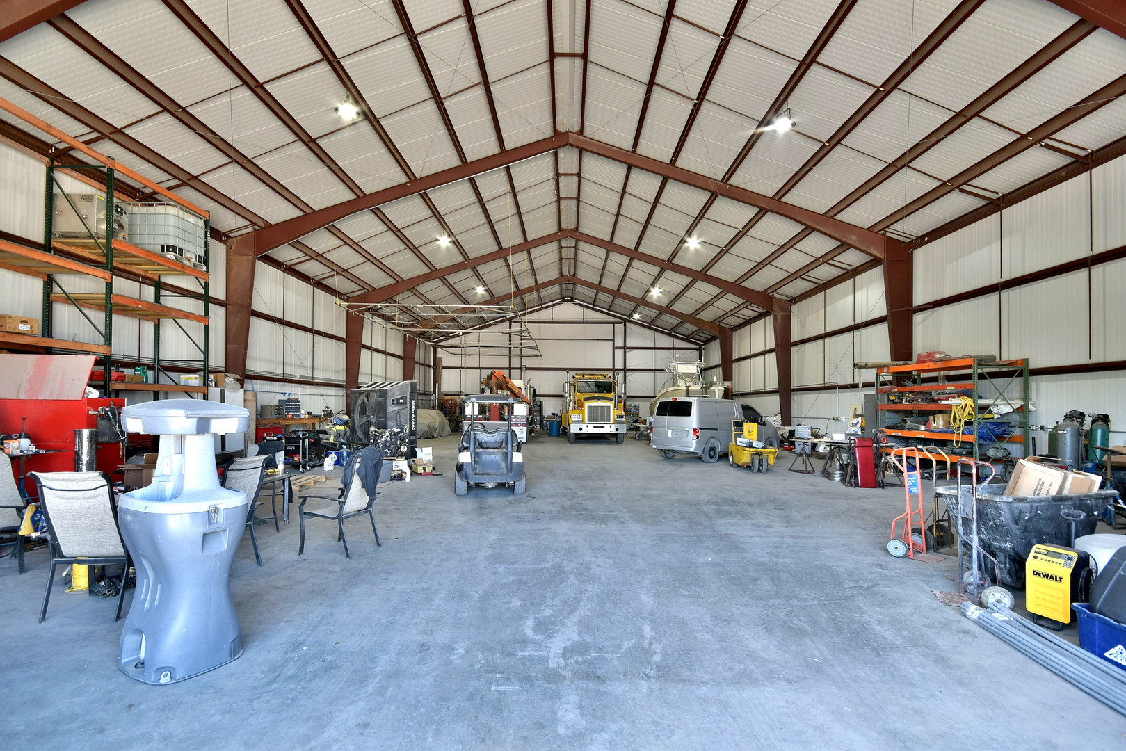 main property photo 16