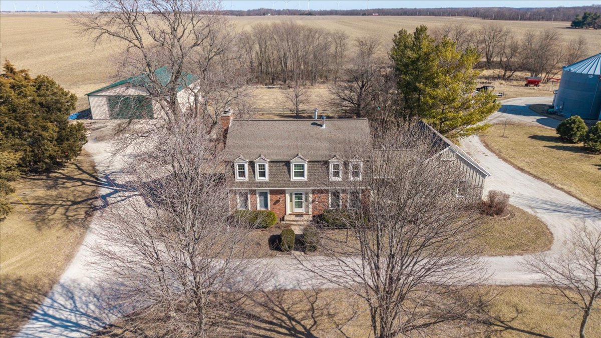 main property photo 40